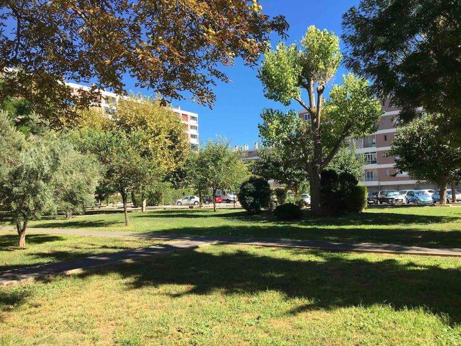 St Velodrome 3 Chambres Parking 8 Couchages Neuf Marseilles Buitenkant foto