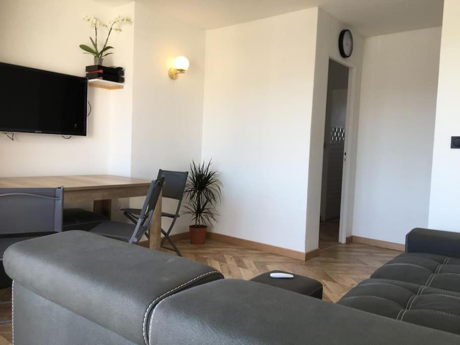 St Velodrome 3 Chambres Parking 8 Couchages Neuf Marseilles Buitenkant foto